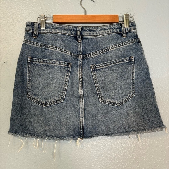 Free People We The Free Zip It Up Raw Hem Denim Mini‎ Skirt Size 27 - Picture 6 of 10